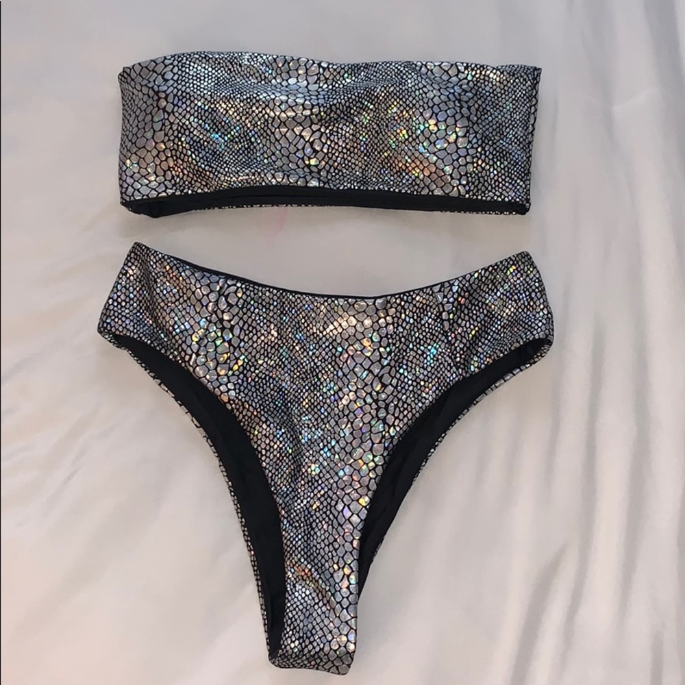 Never been worn high waisted bikini